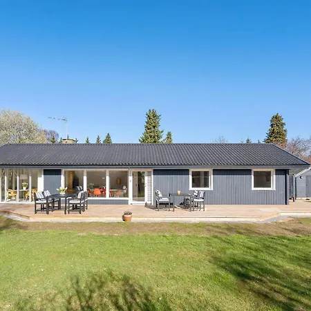 2 Bedroom Cozy In Vakantiehuis