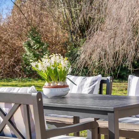 Vakantiehuis 2 Bedroom Cozy In