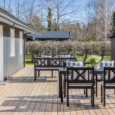 2 Bedroom Cozy In Vakantiehuis *