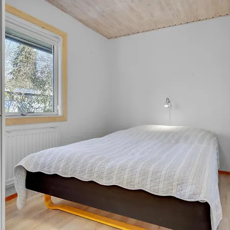 2 Bedroom Cozy In