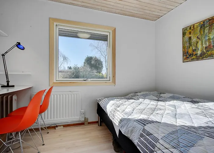 2 Bedroom Cozy In *